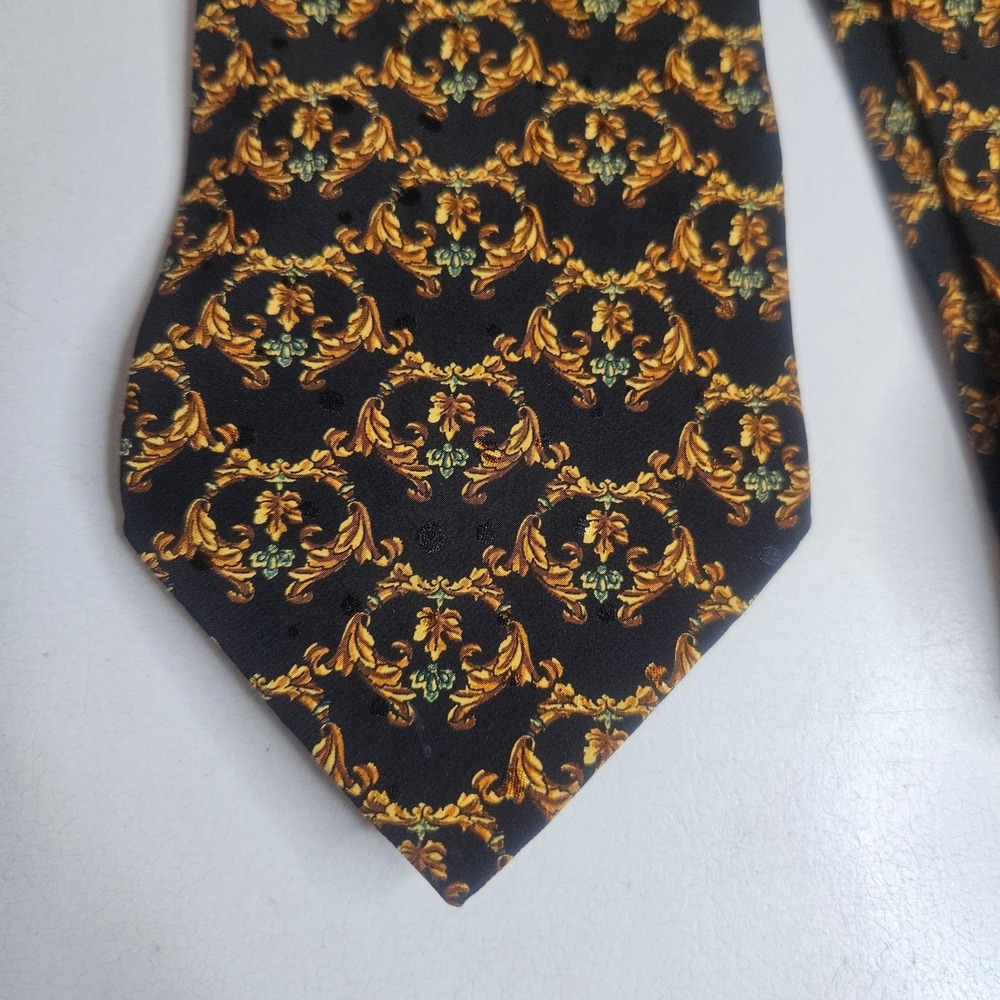 Brioni Roma Silk Tie Black‎ Gold Baroque Scroll Hand Made Italy A050268 4 Inch